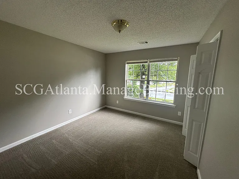 154 Willow Springs Ln — Photo 11