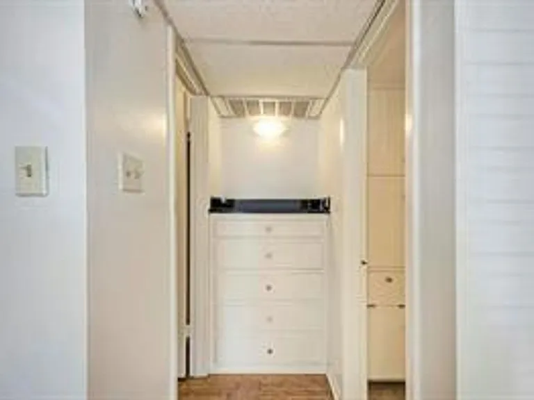 1000 W 26th St #113 — Photo 12