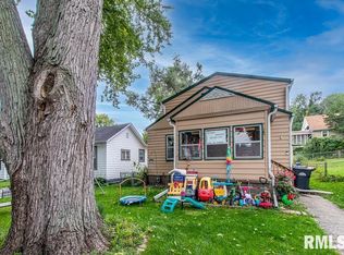212 Adams Pl, Clinton, IA 52732