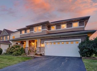 15211 Plumstone Dr, Eden Prairie, MN 55347