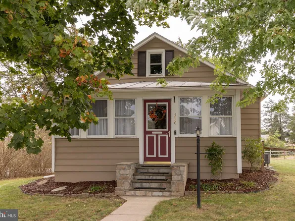 530 Burgess St, Strasburg, VA 22657