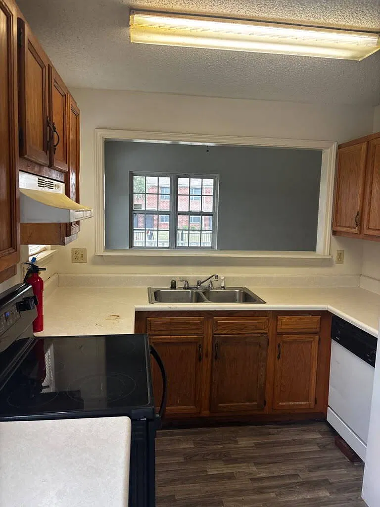 3 bed, 2.0 bath, $1,200 — Photo 1