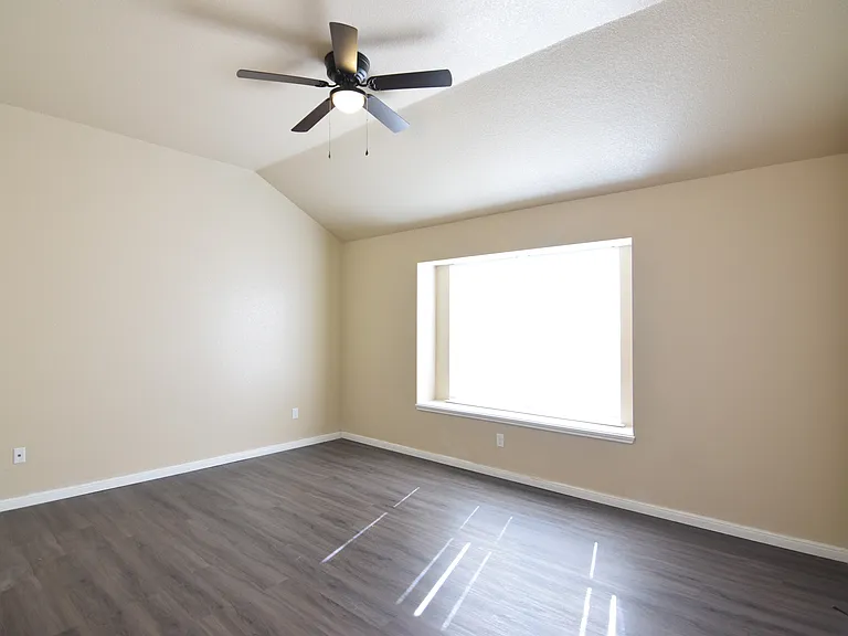 504 W Libra Dr — Photo 11