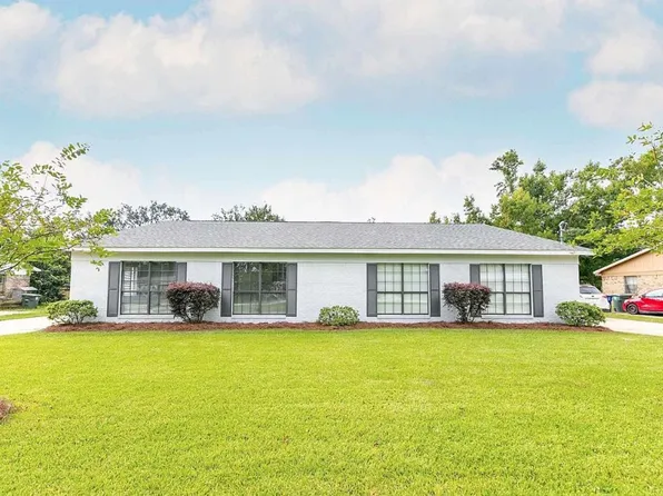 513 W Rose Ave, Foley, AL 36535