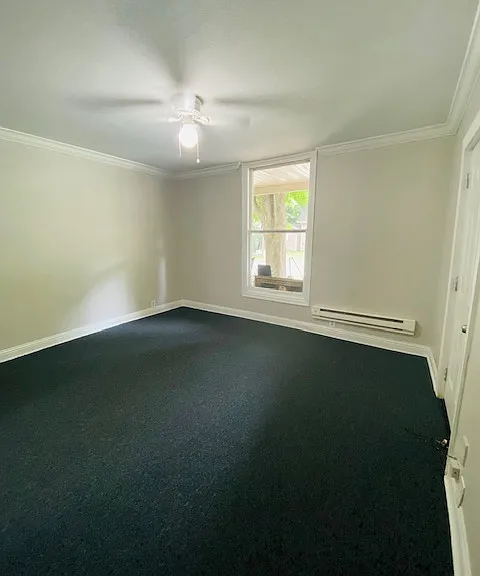 926 W Oak Ave — Photo 3