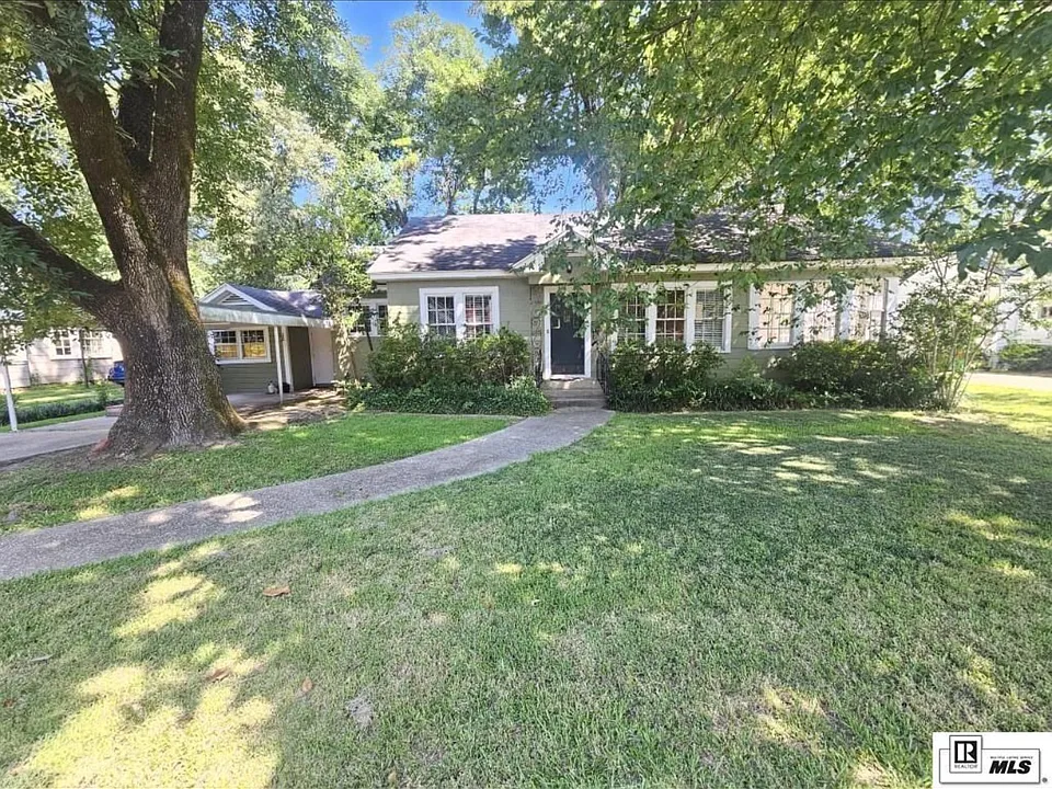 1421 Forsythe Ave