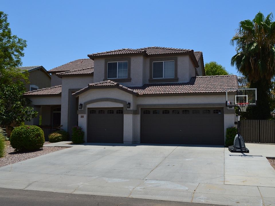 Paved Side Yard & RV Gate