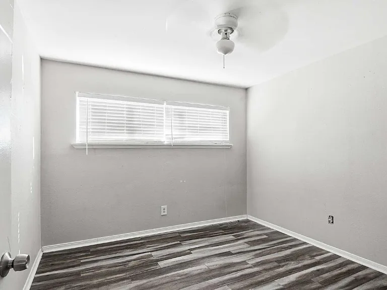 5010 Ennis St #3 — Photo 7