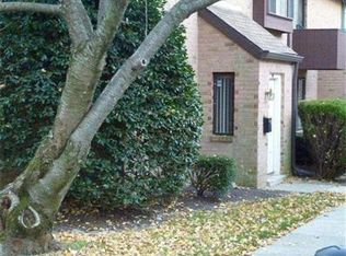 700 Ardmore Ave APT 401, Ardmore, PA 19003