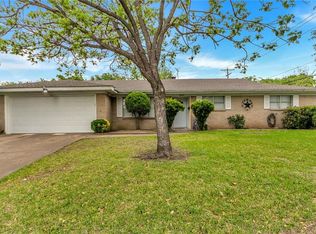 7809 Regency Ln, Fort Worth, TX 76134