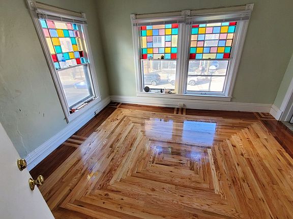 5th image of 310 E Liberty St APT 4