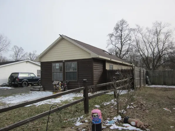 439 Grand St, Michigan Center, MI 49254