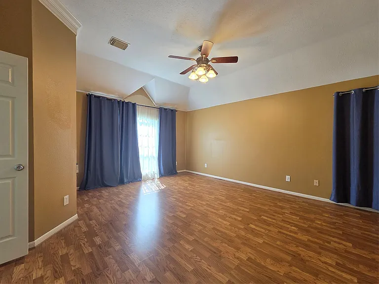 6903 Springcrest Ct — Photo 11