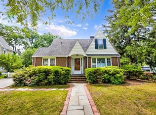 28 Betts Rd, Belmont, MA 02478