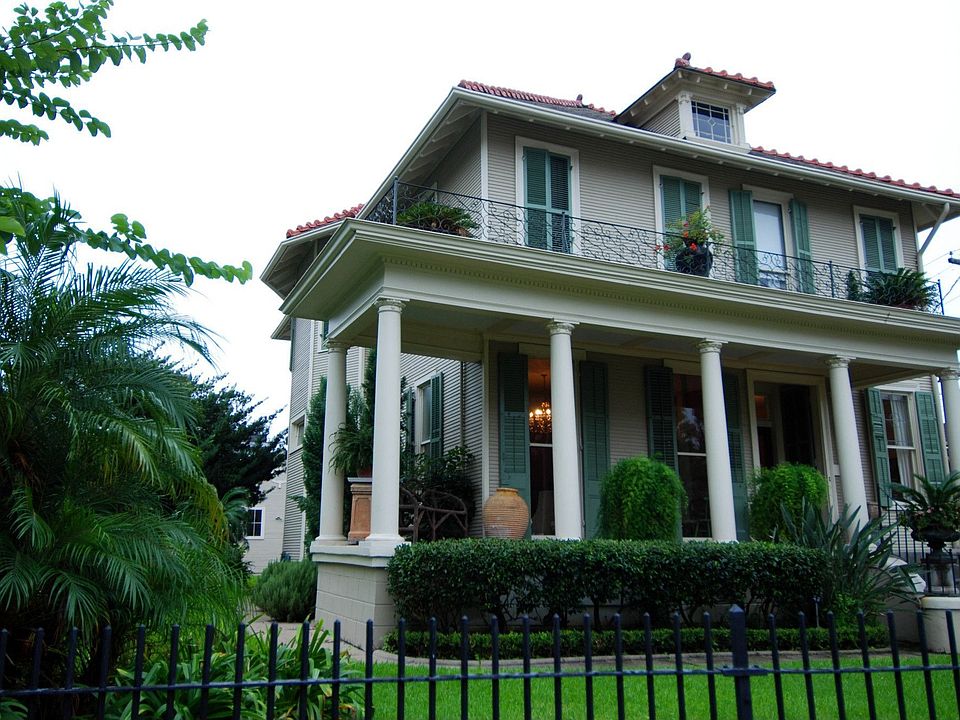 1st image of 2726 Esplanade Ave