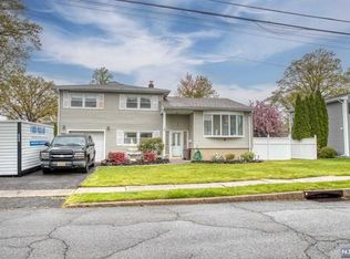 62 Sycamore Rd, Dumont, NJ 07628