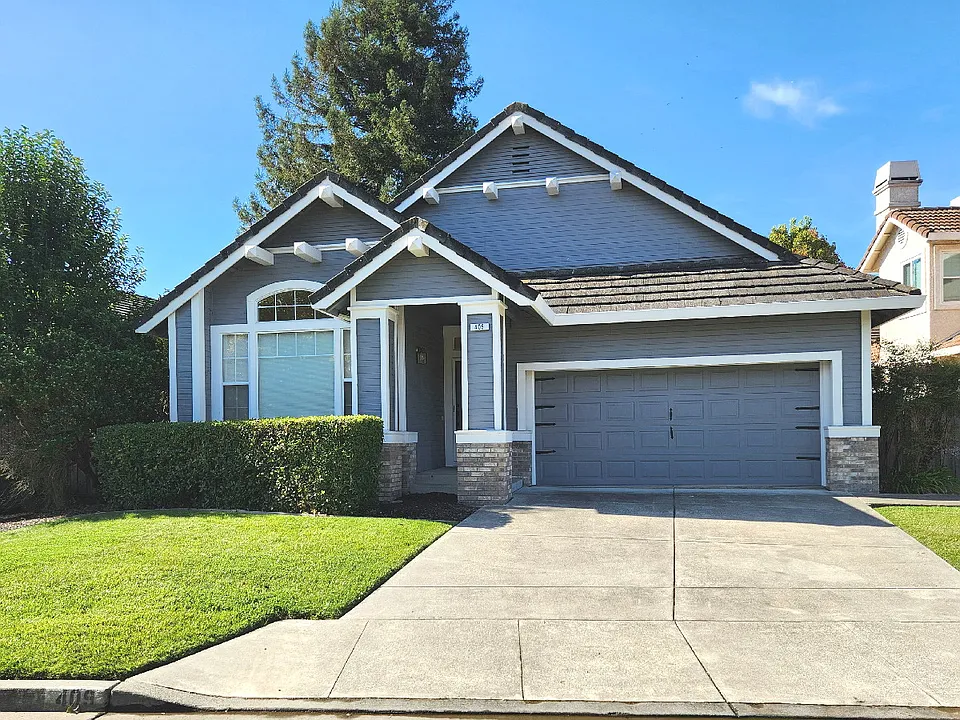 409 Redrock Way