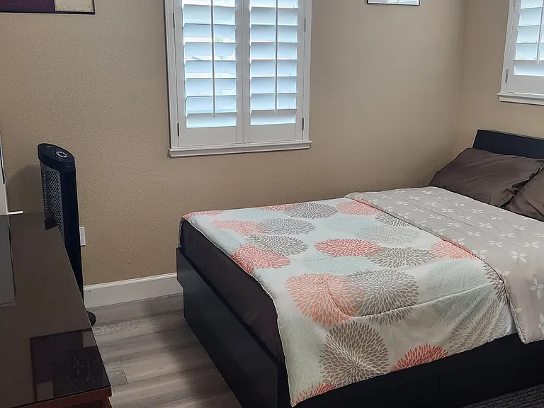 4702 Lee Thompson St — Photo 7