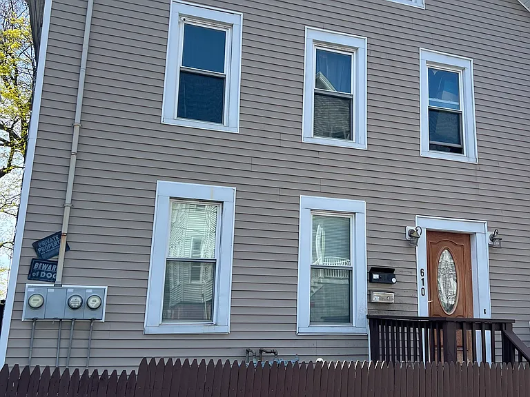 Durfee St — Photo 5