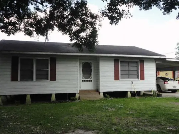 1026 Marshall St, Rayne, LA 70578