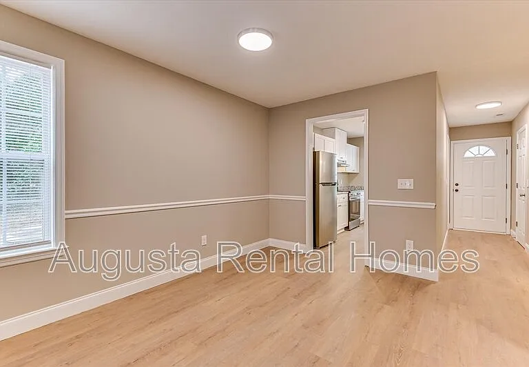 111 Kelly Dr SW — Photo 17