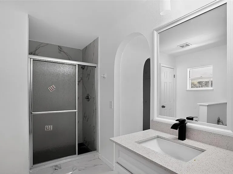 1118 Perpignan Ct — Photo 14