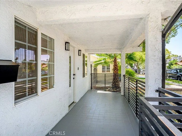 1010 Mariposa St — Photo 2