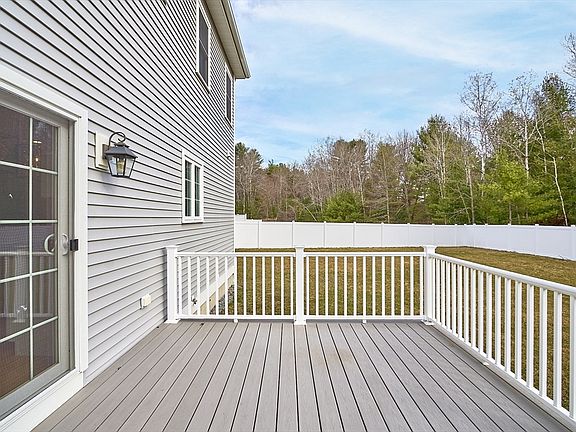 5th image of 160 Terramor Dr