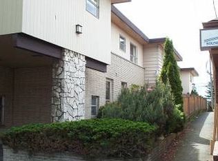 6011 California Ave SW APT B, Seattle, WA 98136