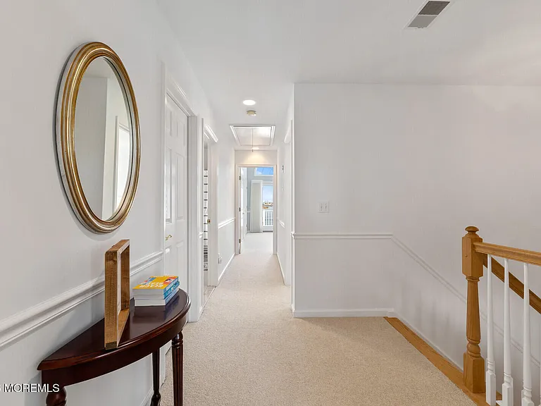 116 Sunset Dr N — Photo 23
