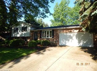 6443 Palmer Dr NW, Canton, OH 44718