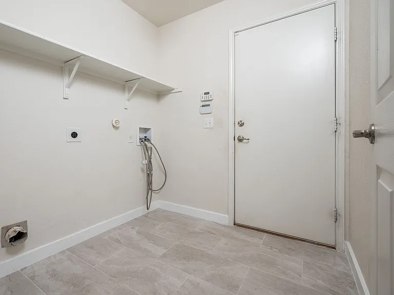 13009 Noche Clara Dr — Photo 11