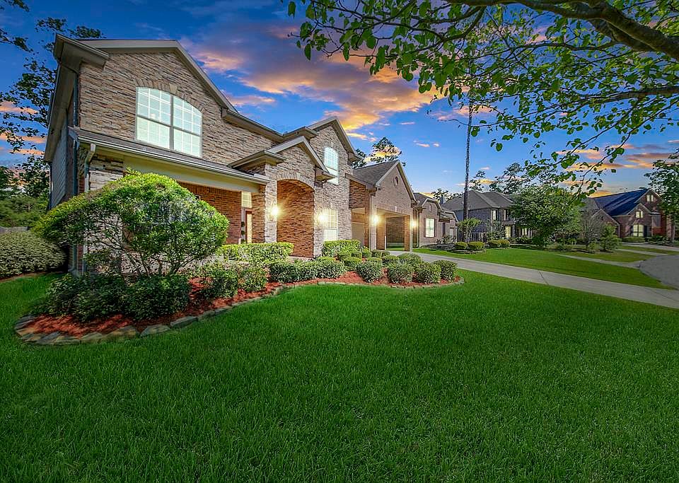 1st image of 26 S Oriel Oaks Cir