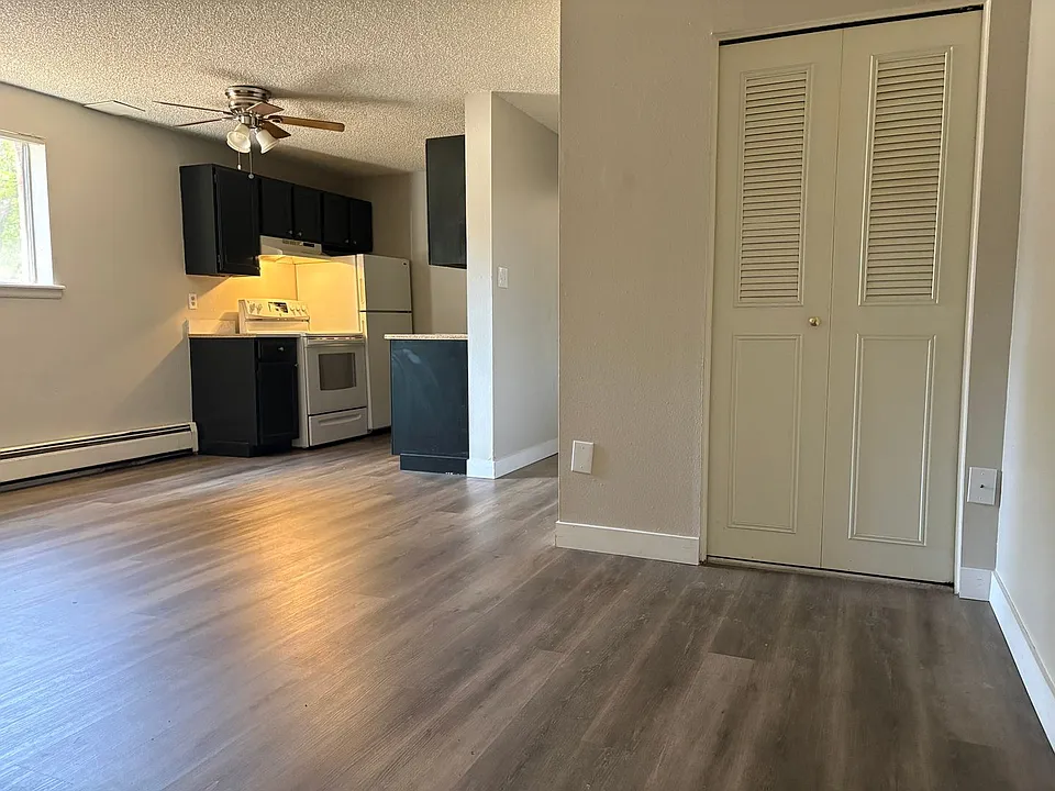 751 W Prentice Ave #101-B
