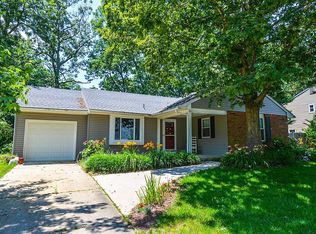 1113 S Beecham Rd, Williamstown, NJ 08094