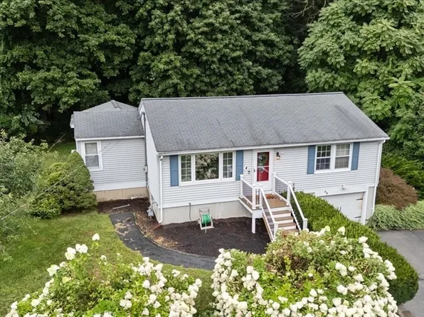 29 Prescott St, Haverhill, MA 01832