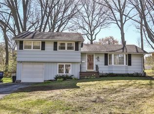 56 Wendover Rd, Rochester, NY 14610