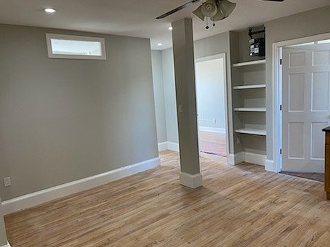 2nd image of 214 Hanover St #3