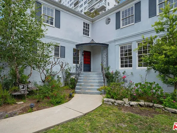 10546 Lindbrook Dr, Los Angeles, CA 90024