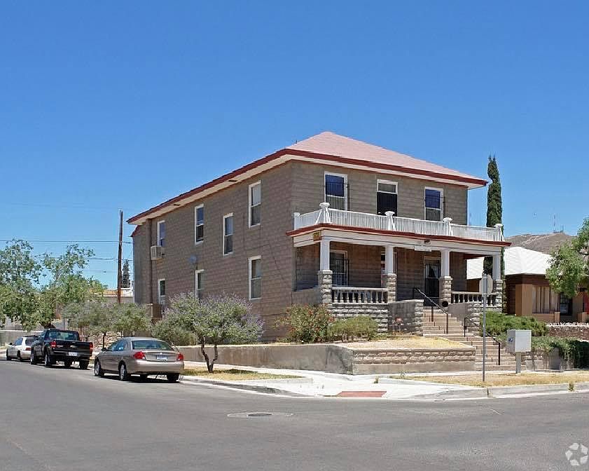 2nd image of 1001 E Nevada Ave