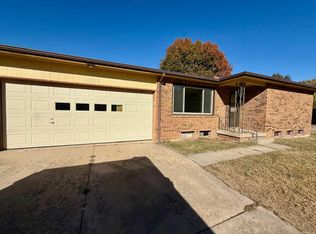 10200 W Sabrina Ln, Wichita, KS 67212