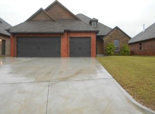 2579 Forest Crossing Dr, Choctaw, OK 73020