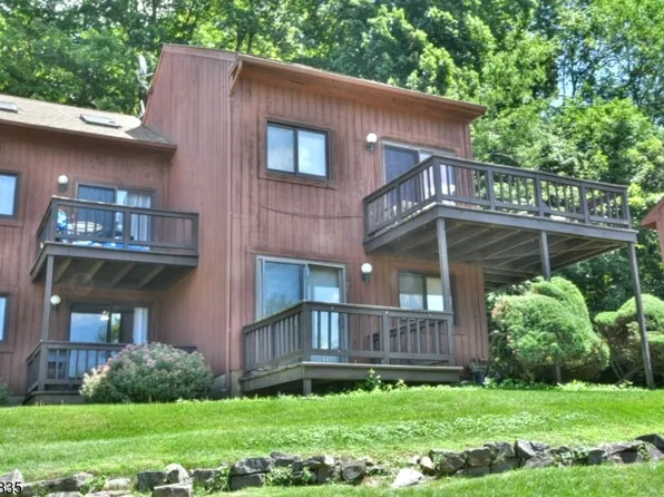 3 Deer Valley Ln, Vernon Twp., NJ 07462