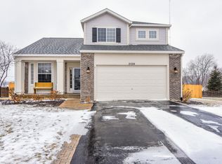 25718 S Basswood Rd, Channahon, IL 60410