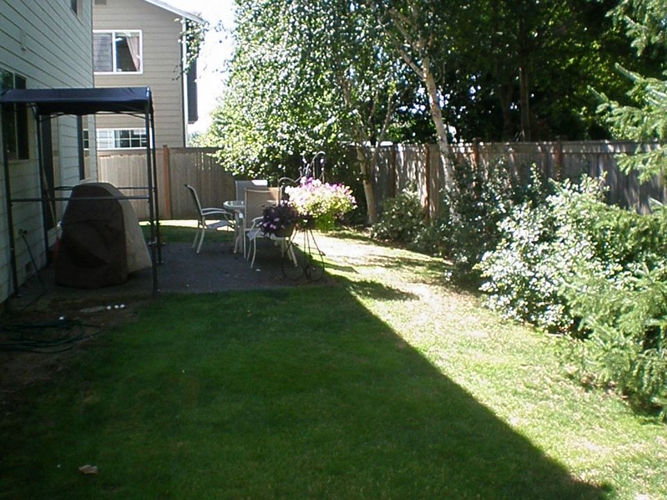 2nd image of 1721 144th Pl SW