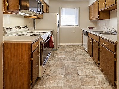 1st image of 131 Nelson Cir