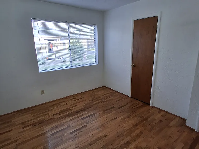 309 Marie St — Photo 20