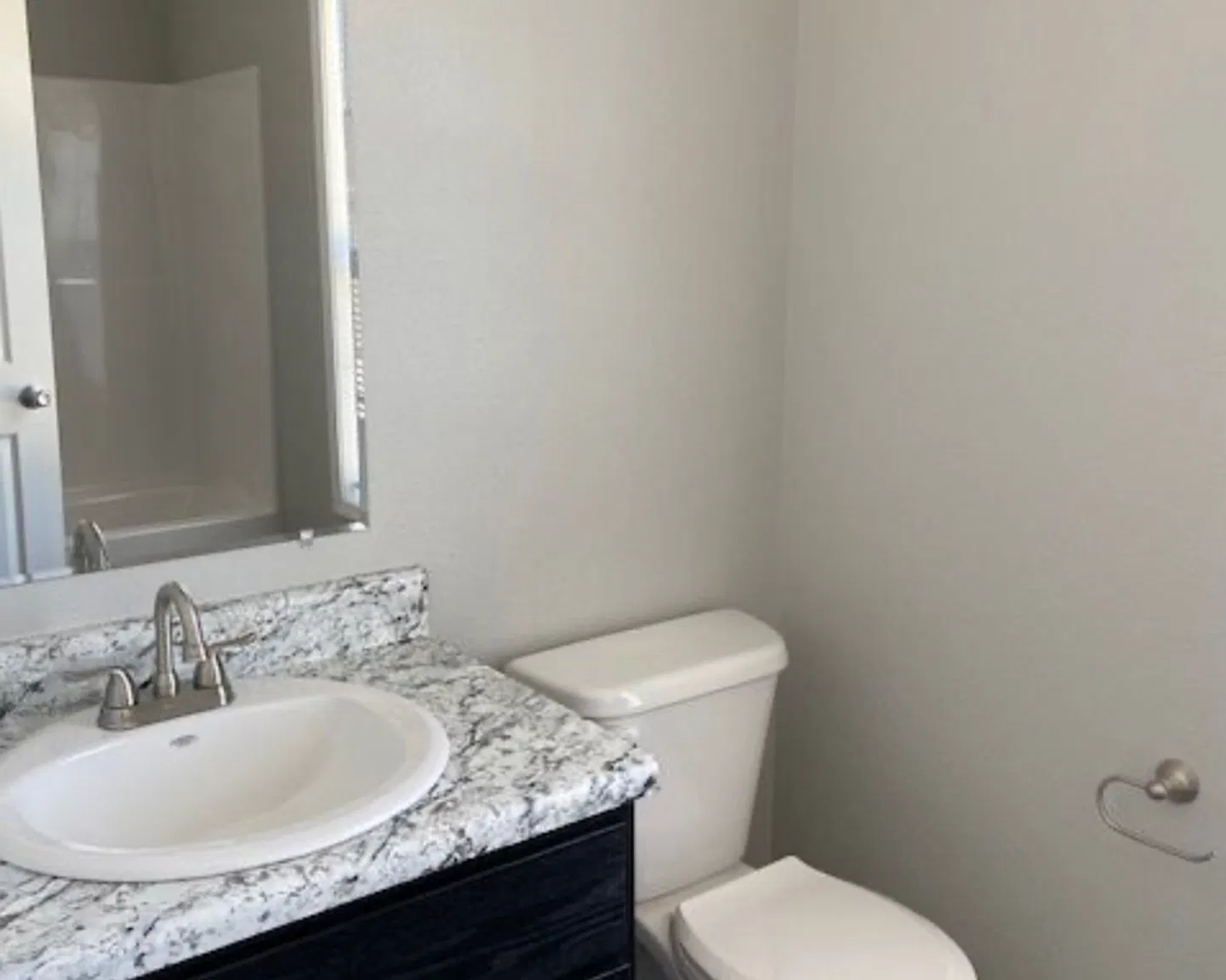 2612 Hickman Rd — Photo 4