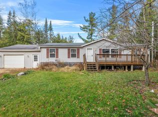 5035 Flatrock Heights Ln, Cecil, WI 54111