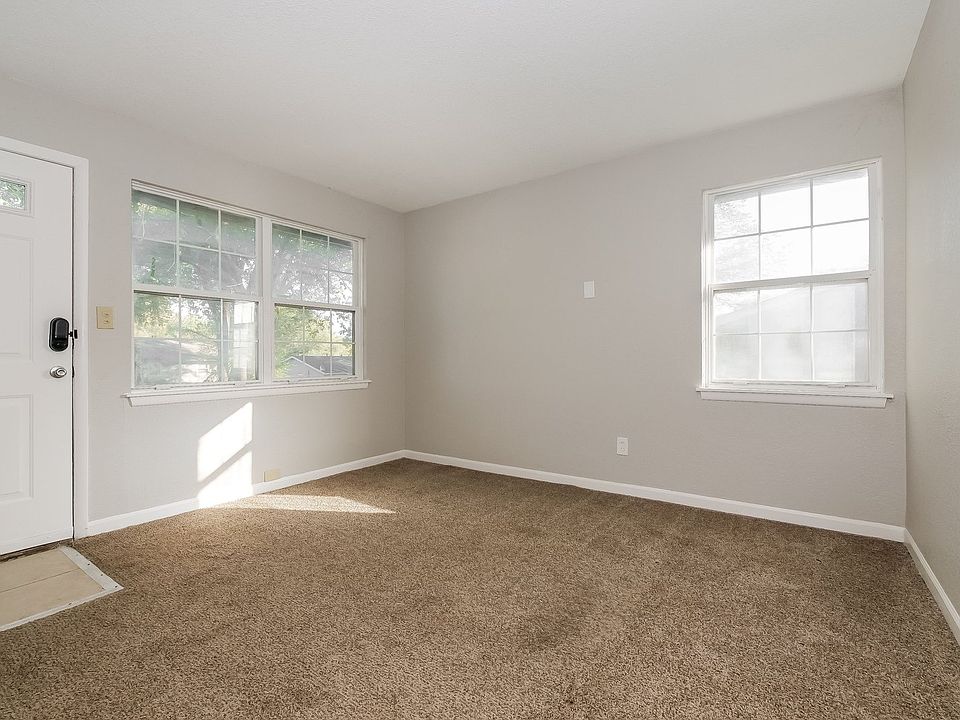 1st image of 6115 E 153rd Ter